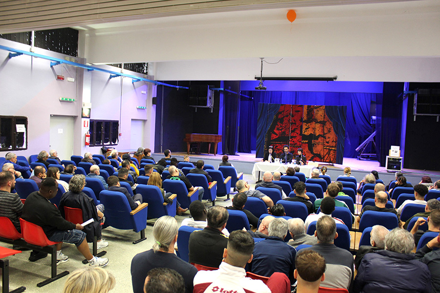 Teatro Lorusso e Cuugno incontro con Mokhtar Amoudi